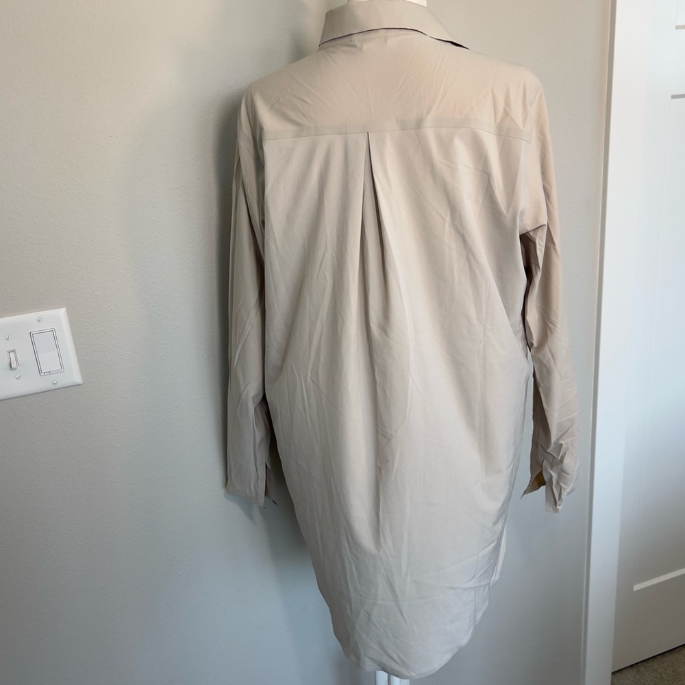 Athleta Urbanite Shirt Top Medium! - Picture 6 of 11